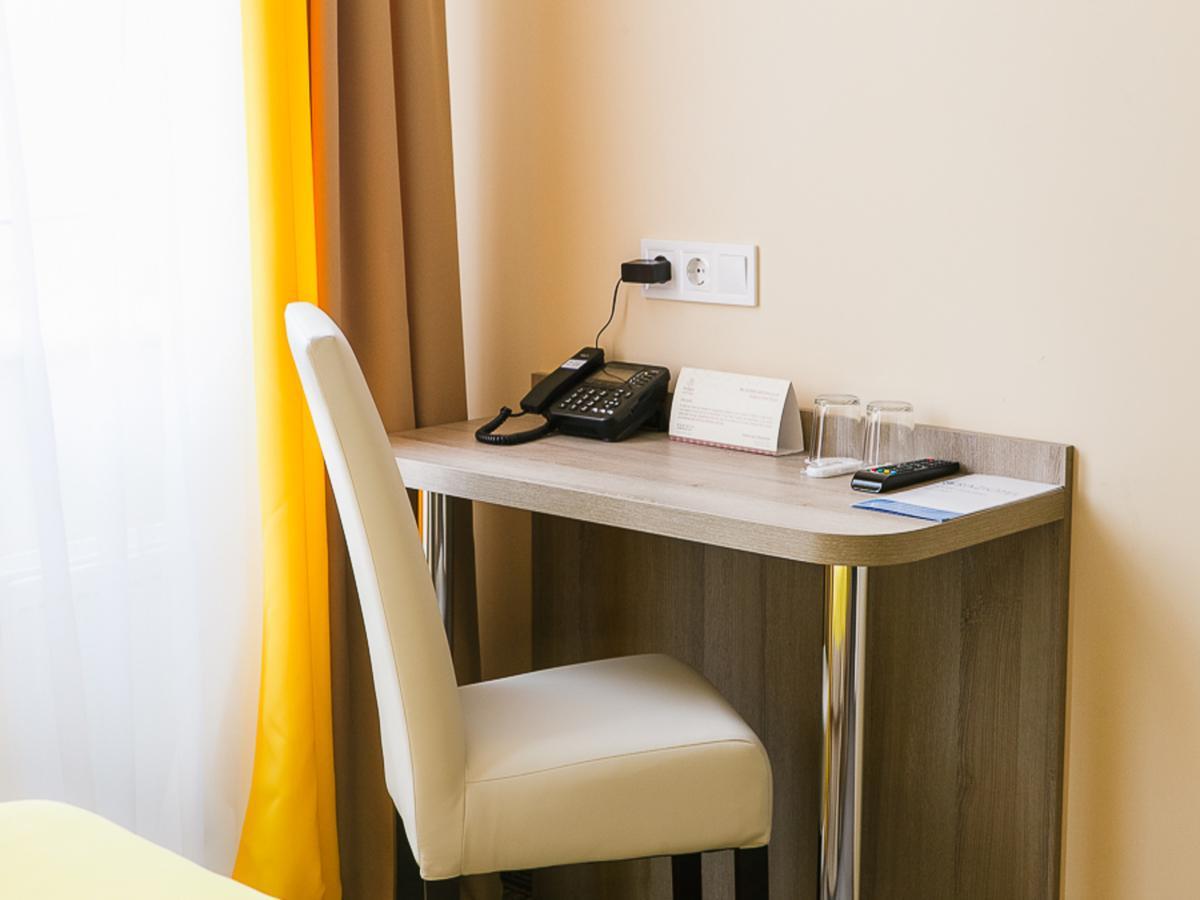 Raziotel Kyiv Yamska Dış mekan fotoğraf