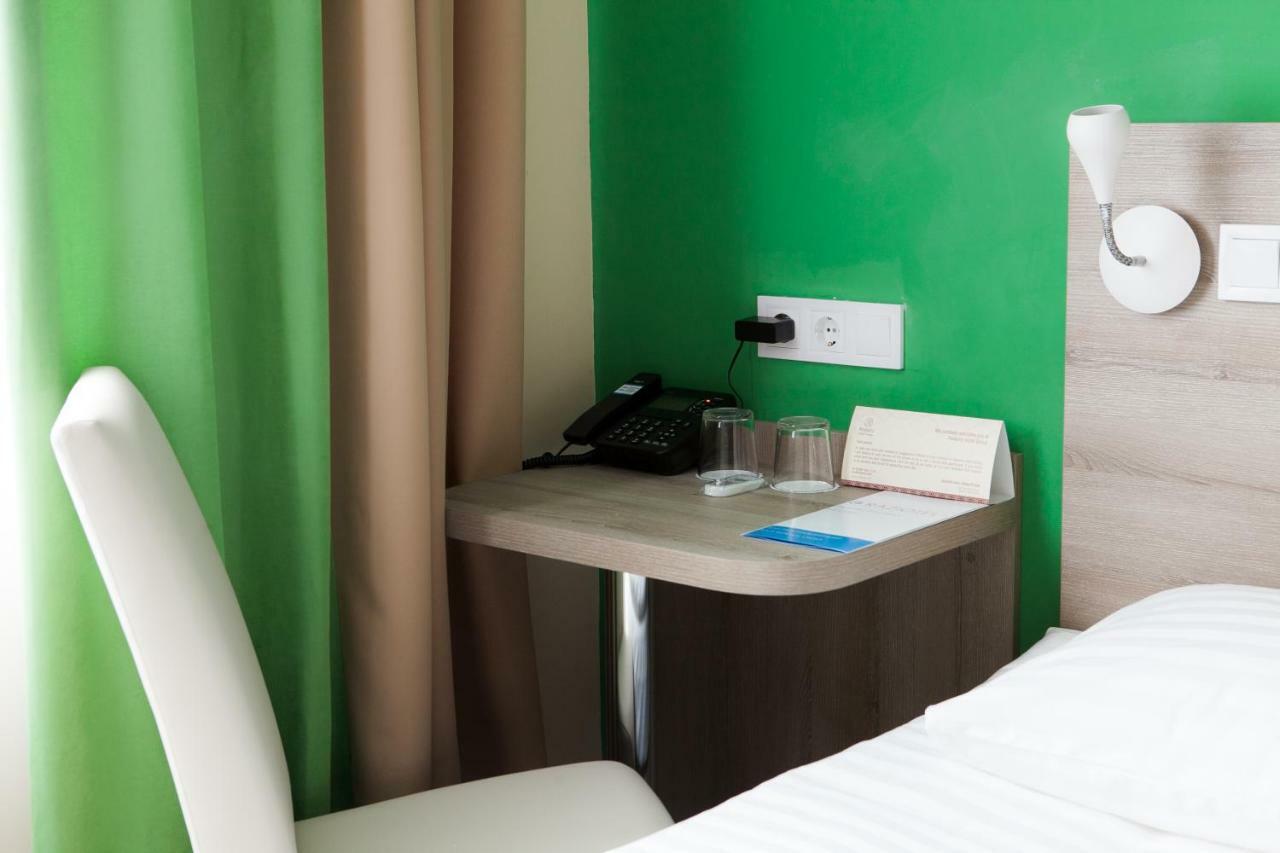 Raziotel Kyiv Yamska Dış mekan fotoğraf
